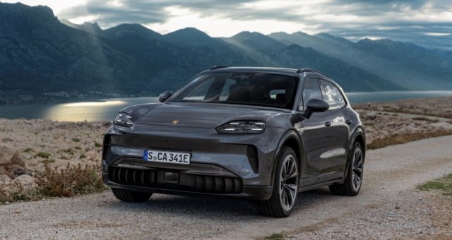 Porsche Việt Nam nhận đặt cọc Cayenne thuần điện: Giá từ 4,72 tỷ đồng, dự giao xe cuối năm 2026